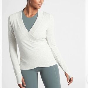 Athleta poise dancer wrap sweatshirt Light Gray woman’s size 2X balletcore